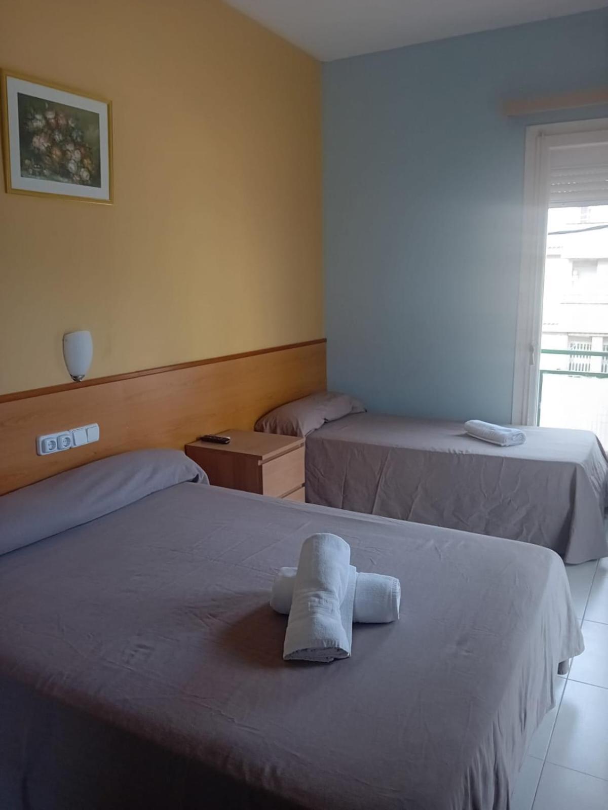 Hotel Sant Jordi セグル・デ・カラフェル エクステリア 写真