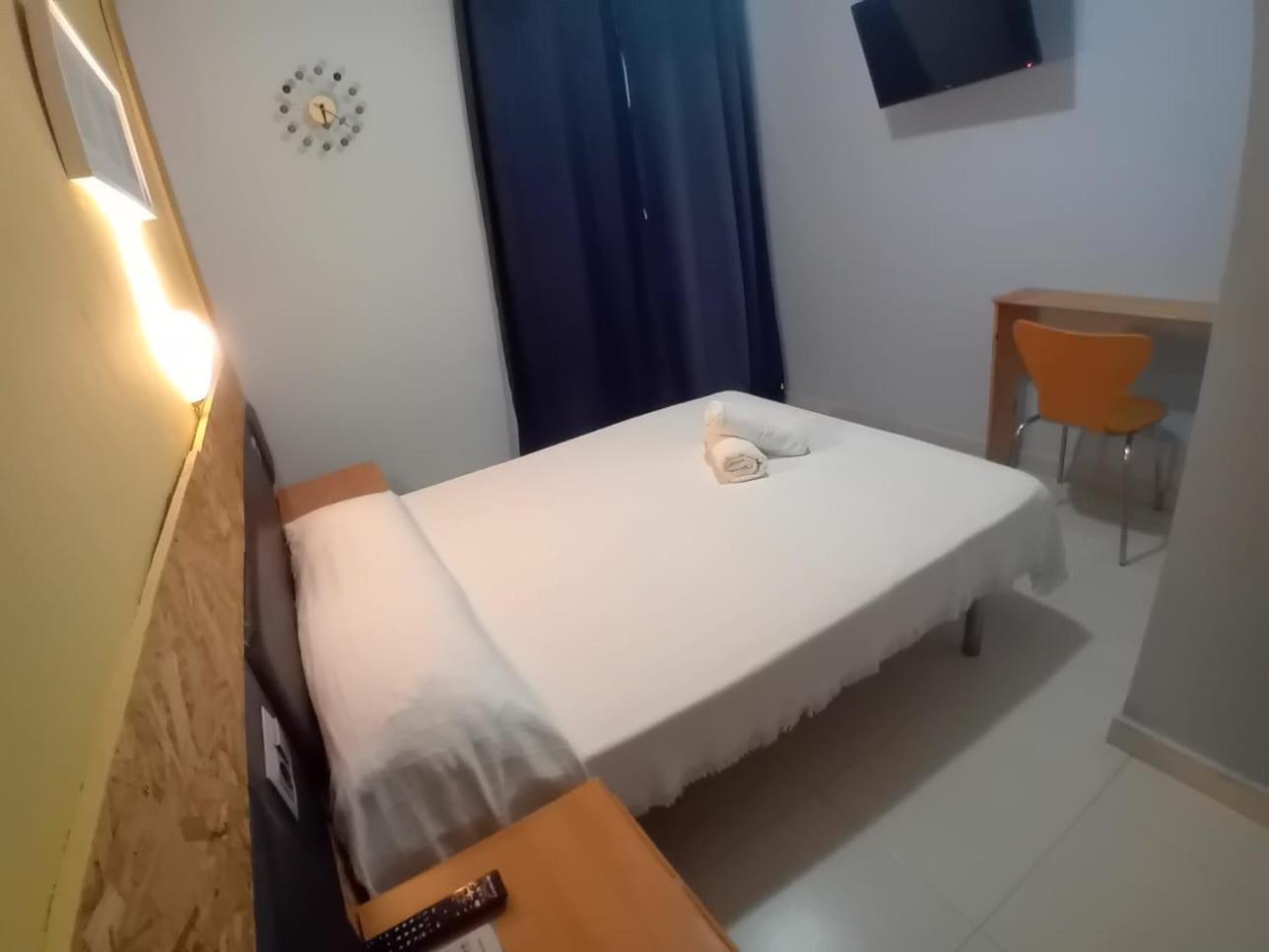 Hotel Sant Jordi セグル・デ・カラフェル エクステリア 写真