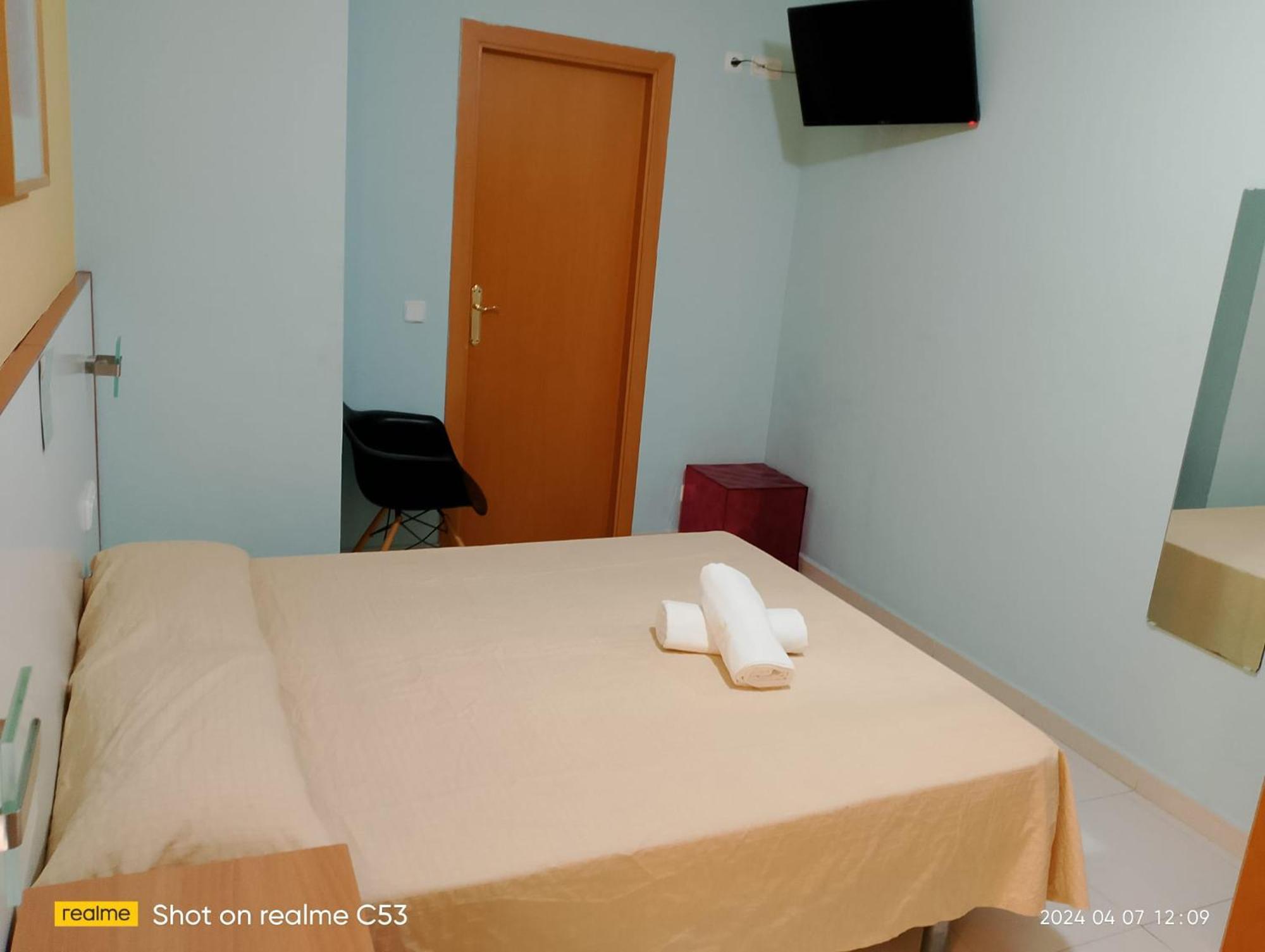 Hotel Sant Jordi セグル・デ・カラフェル エクステリア 写真