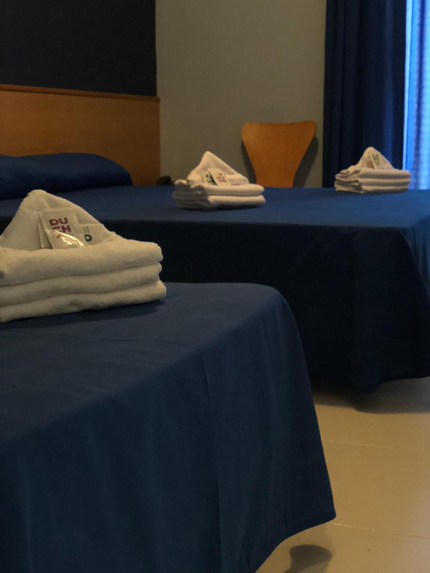 Hotel Sant Jordi セグル・デ・カラフェル エクステリア 写真